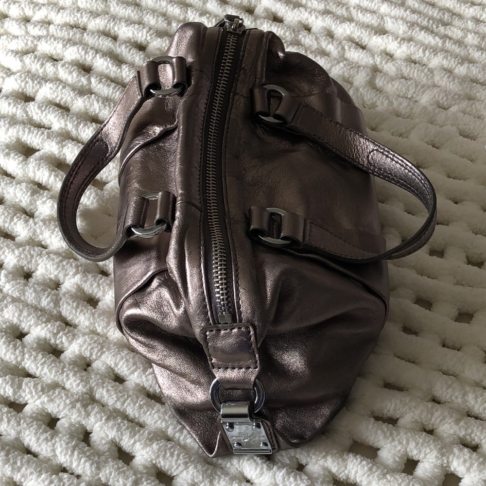 7 for all mankind silver satchel. Practical and iconic. Preowned.‎ EUC